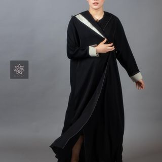 One of the top publications of @m.line.abaya which has 6 likes and 0 comments
