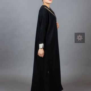 One of the top publications of @m.line.abaya which has 7 likes and 0 comments