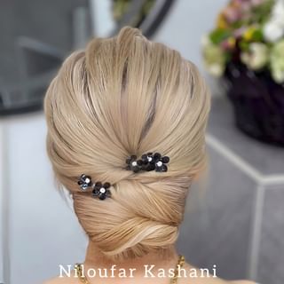 One of the top publications of @hairstyle_niloufar which has 3.3K likes and 176 comments