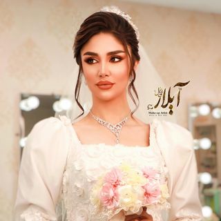 One of the top publications of @aylartajbakhshmakeup which has 357 likes and 88 comments