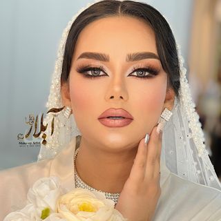 One of the top publications of @aylartajbakhshmakeup which has 445 likes and 102 comments