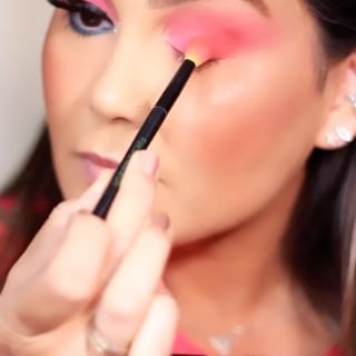 One of the top publications of @darlene_ayala_makeup which has 130 likes and 32 comments