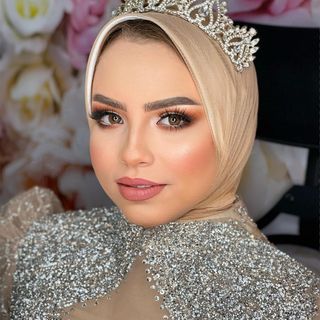 One of the top publications of @bosysalama_makeupartist which has 7 likes and 0 comments
