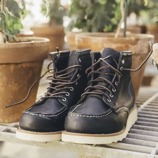 One of the top publications of @redwingheritage_jp which has 1.4K likes and 2 comments