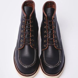 One of the top publications of @redwingheritage_jp which has 2.4K likes and 5 comments