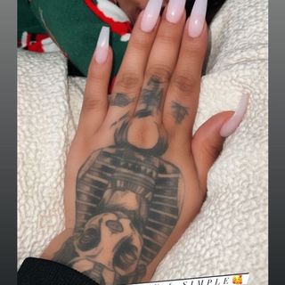 One of the top publications of @nailsbykarly which has 44 likes and 3 comments