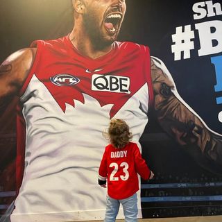 One of the top publications of @buddy_franklin23 which has 19.4K likes and 149 comments