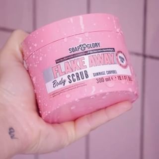 One of the top publications of @soapandglory which has 1.1K likes and 26 comments