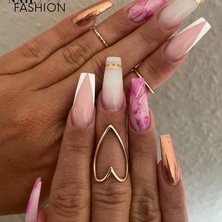 One of the top publications of @nailfashionbyjenny which has 1.6K likes and 114 comments
