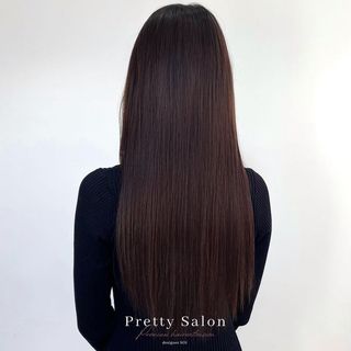 One of the top publications of @pretty.salon which has 1.7K likes and 6 comments