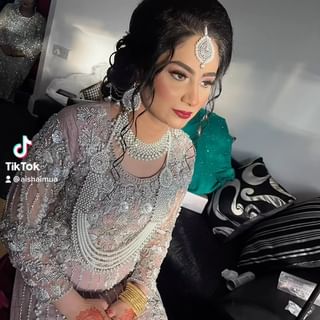 One of the top publications of @aishaiqbalmua which has 45 likes and 1 comments