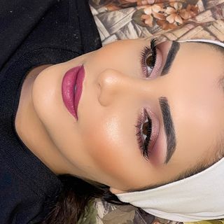 One of the top publications of @makeup.by.doaa which has 89 likes and 4 comments