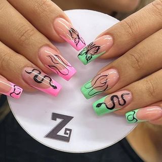 One of the top publications of @zulma_galan_nails which has 33 likes and 1 comments