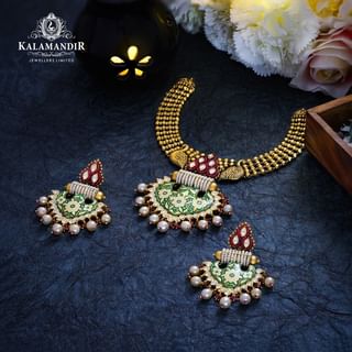 One of the top publications of @kalamandirjewellers which has 1.2K likes and 74 comments