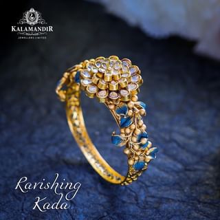 One of the top publications of @kalamandirjewellers which has 1.5K likes and 82 comments