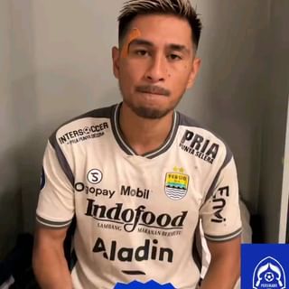 One of the top publications of @persib_day which has 7.4K likes and 76 comments