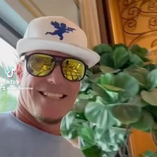 One of the top publications of @vanillaiceofficial which has 1.4K likes and 47 comments