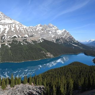 One of the top publications of @banff_lakelouise which has 5.2K likes and 39 comments