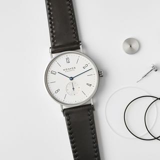 One of the top publications of @nomos_glashuette which has 1.2K likes and 4 comments