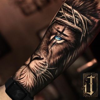 One of the top publications of @jhonart_tatto which has 16.7K likes and 321 comments