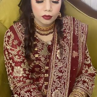 One of the top publications of @naazbridalmakeovers which has 191 likes and 0 comments