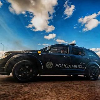 One of the top publications of @policiadebrasilia which has 258 likes and 4 comments