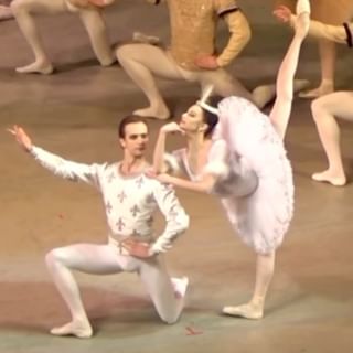 One of the top publications of @mariinsky_ballet_video which has 697 likes and 6 comments