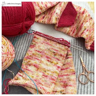 One of the top publications of @littledovecrochet which has 182 likes and 4 comments