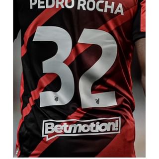 One of the top publications of @pedrorocha32 which has 977 likes and 36 comments