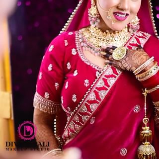 One of the top publications of @divyanjali_makeup_studio which has 388 likes and 4 comments