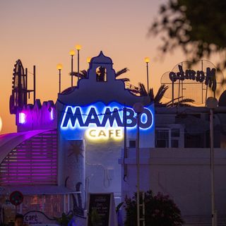 One of the top publications of @mamboibiza which has 333 likes and 13 comments