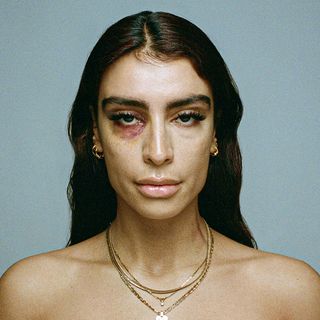 One of the top publications of @sevdaliza_ which has 36.4K likes and 928 comments