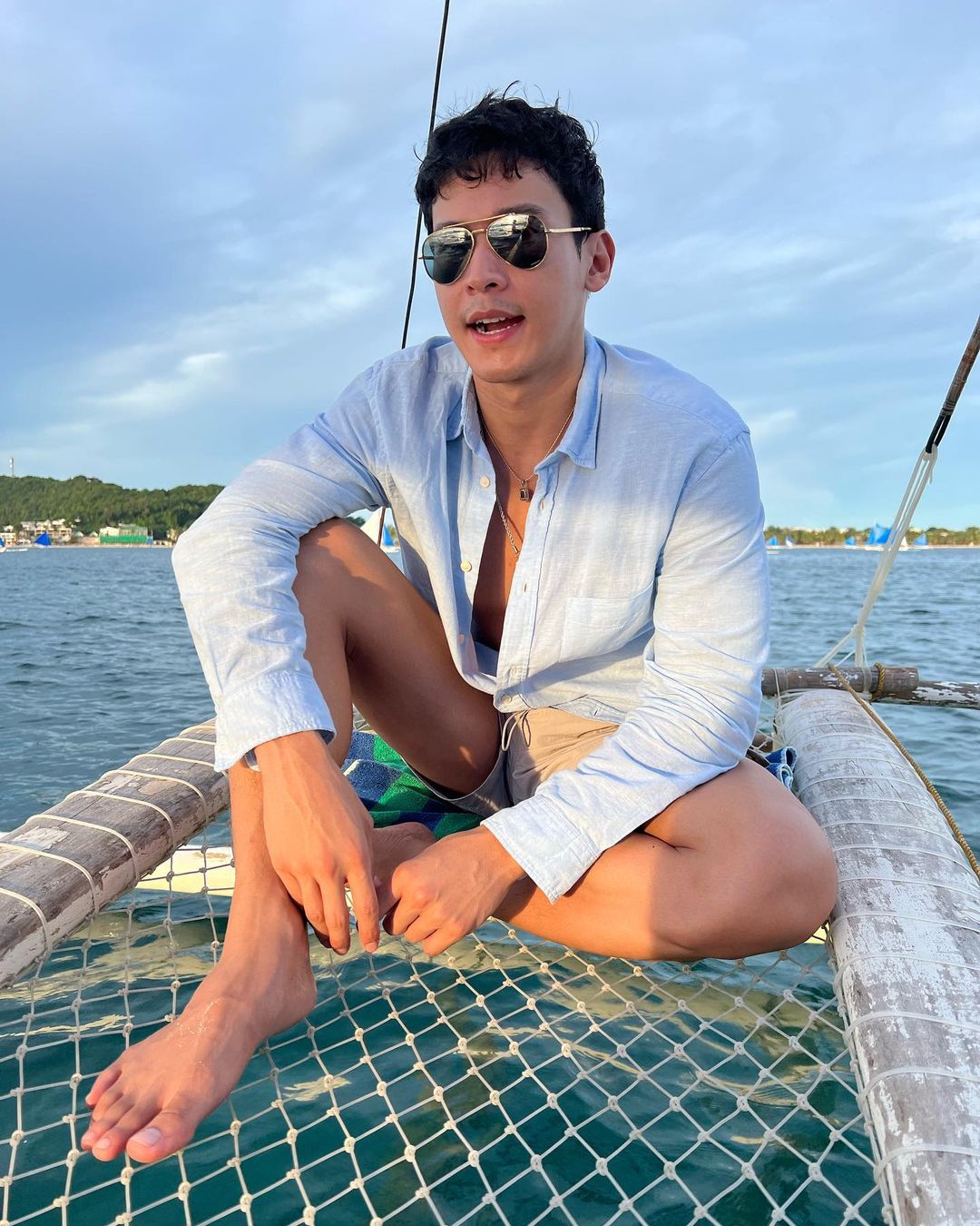 One of the top publications of @mr_enchongdee which has 5.3K likes and 31 comments