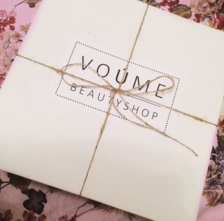 One of the top publications of @voume_beauty_shop which has 93 likes and 3 comments