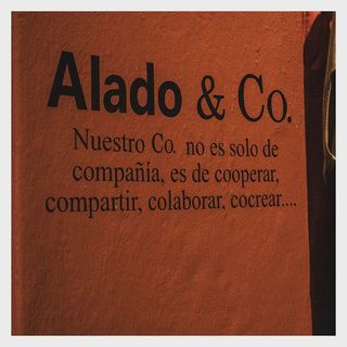 One of the top publications of @aladodiseno which has 385 likes and 17 comments