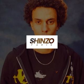 One of the top publications of @shinzo_paris which has 172 likes and 4 comments