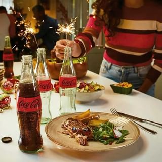 One of the top publications of @cocacolave which has 76 likes and 1 comments