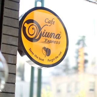 One of the top publications of @cafeviuna which has 857 likes and 39 comments