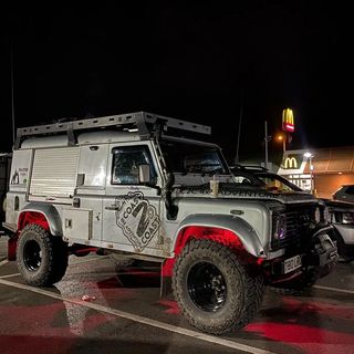 One of the top publications of @defender_life_style which has 87 likes and 2 comments