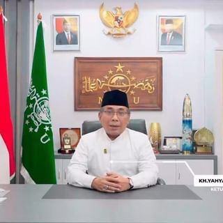 One of the top publications of @nahdlatululama which has 6.7K likes and 15 comments
