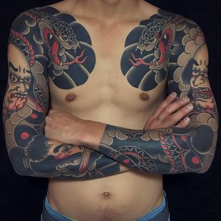 One of the top publications of @horitaka_tattoo which has 2.2K likes and 11 comments