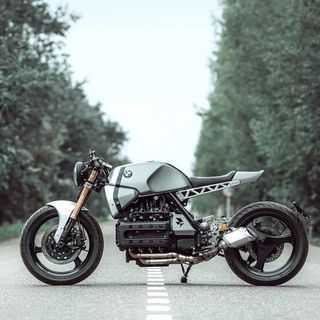One of the top publications of @caferacerpasion which has 413 likes and 0 comments