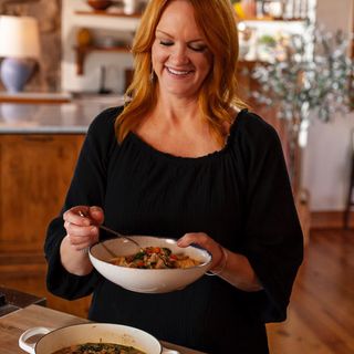 One of the top publications of @thepioneerwoman which has 17.3K likes and 282 comments