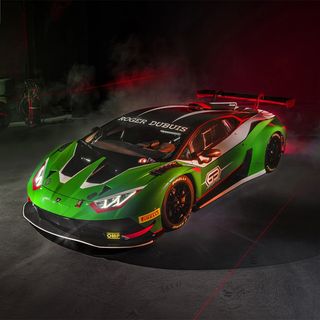 One of the top publications of @lamborghinisc which has 8.8K likes and 40 comments