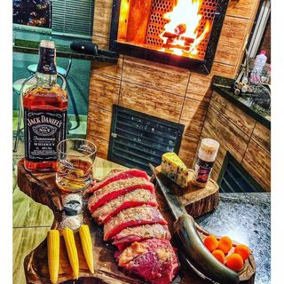 One of the top publications of @bomdochurrasco which has 129 likes and 0 comments