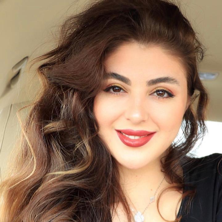 Profile avatar of denizz_makeup